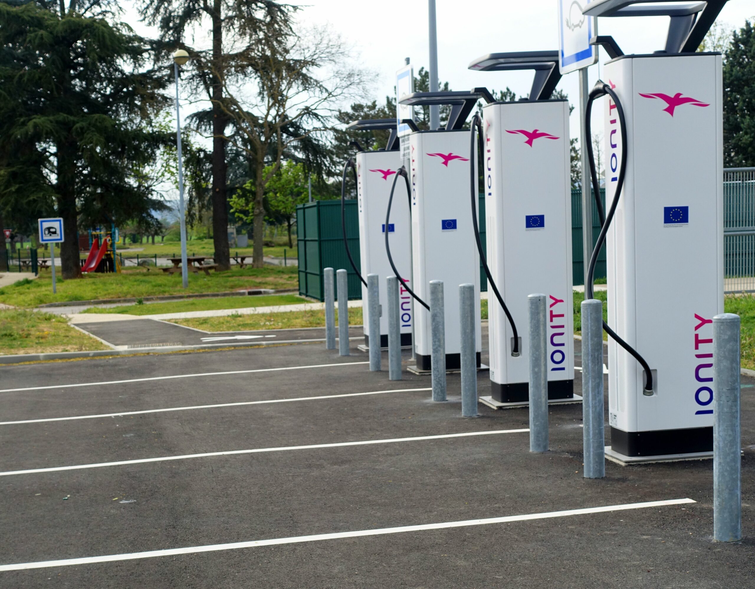 Borne électrique sur Nègrepelisse